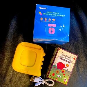 Early education flash card device